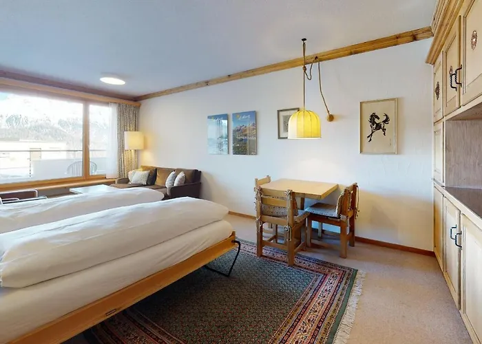 Au Reduit 403 アパート